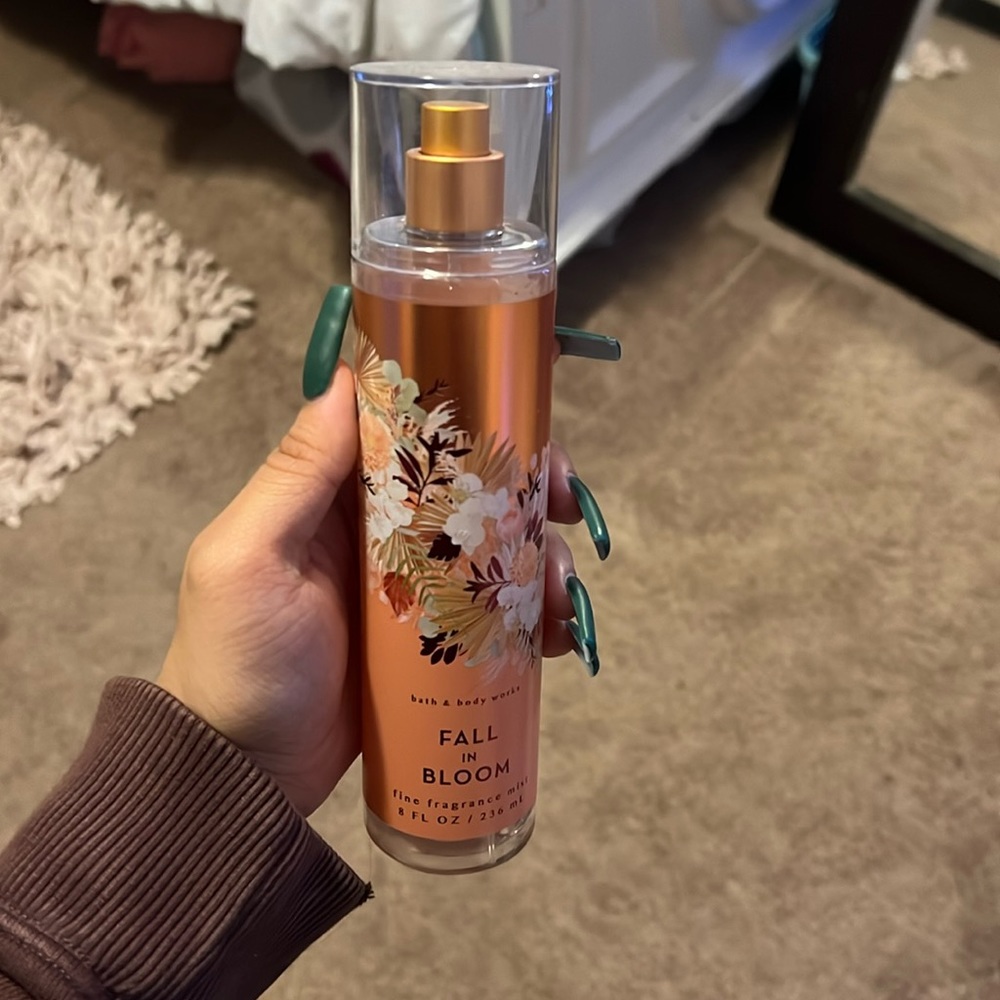 UNOPENED Bath and body Works perfume!